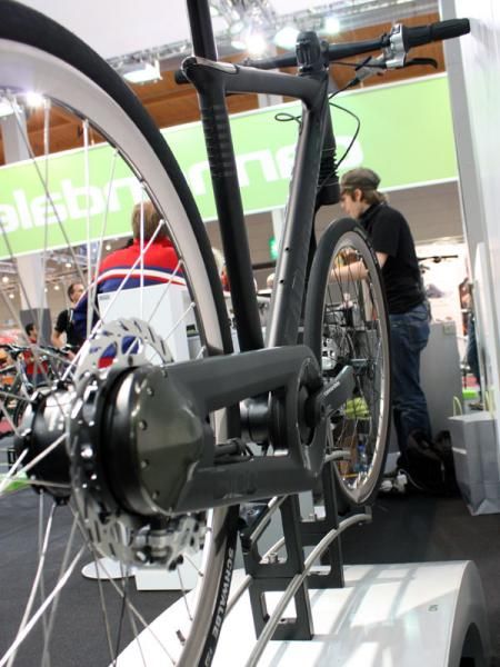 The single-sided rear end also fully encloses the drivetrain for less maintenance and cleaner pants.