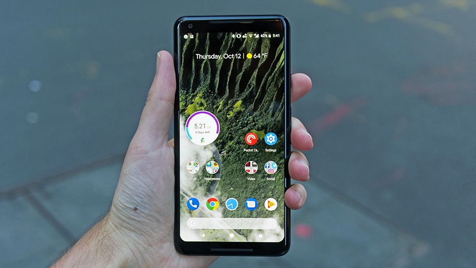Pixel 3 image leaks show only one of Google's new phones has a notch