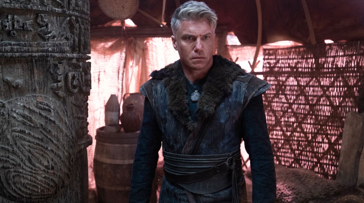  We&#039;ve seen less of Anson Mount&#039;s Capt. Pike and his more modest bouffant, but no doubt that will change