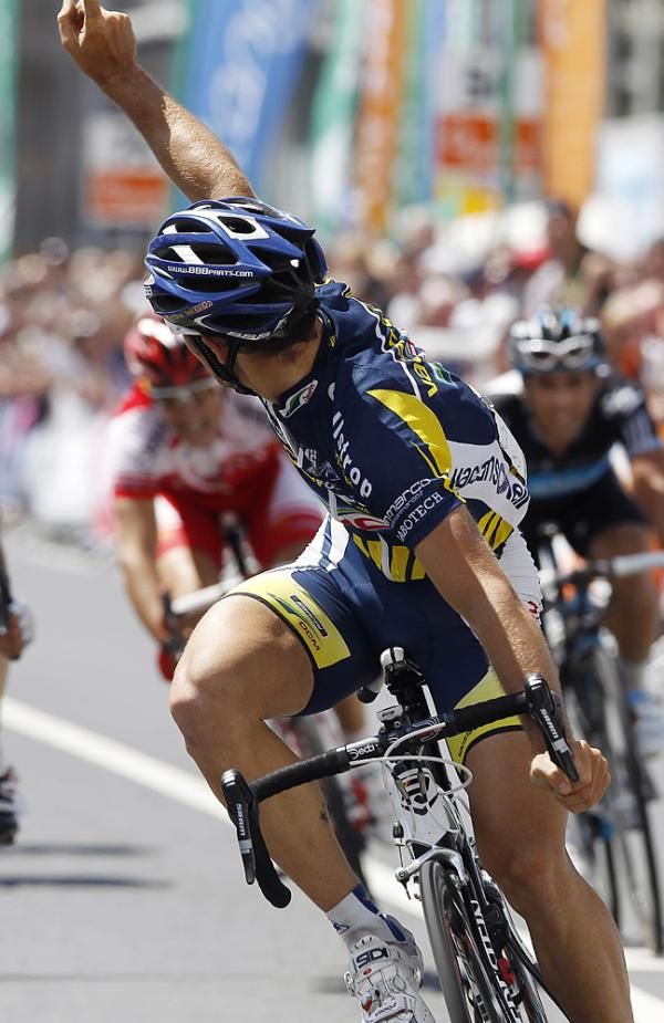 Feillu looks back to see where the rest of the sprinters went to.