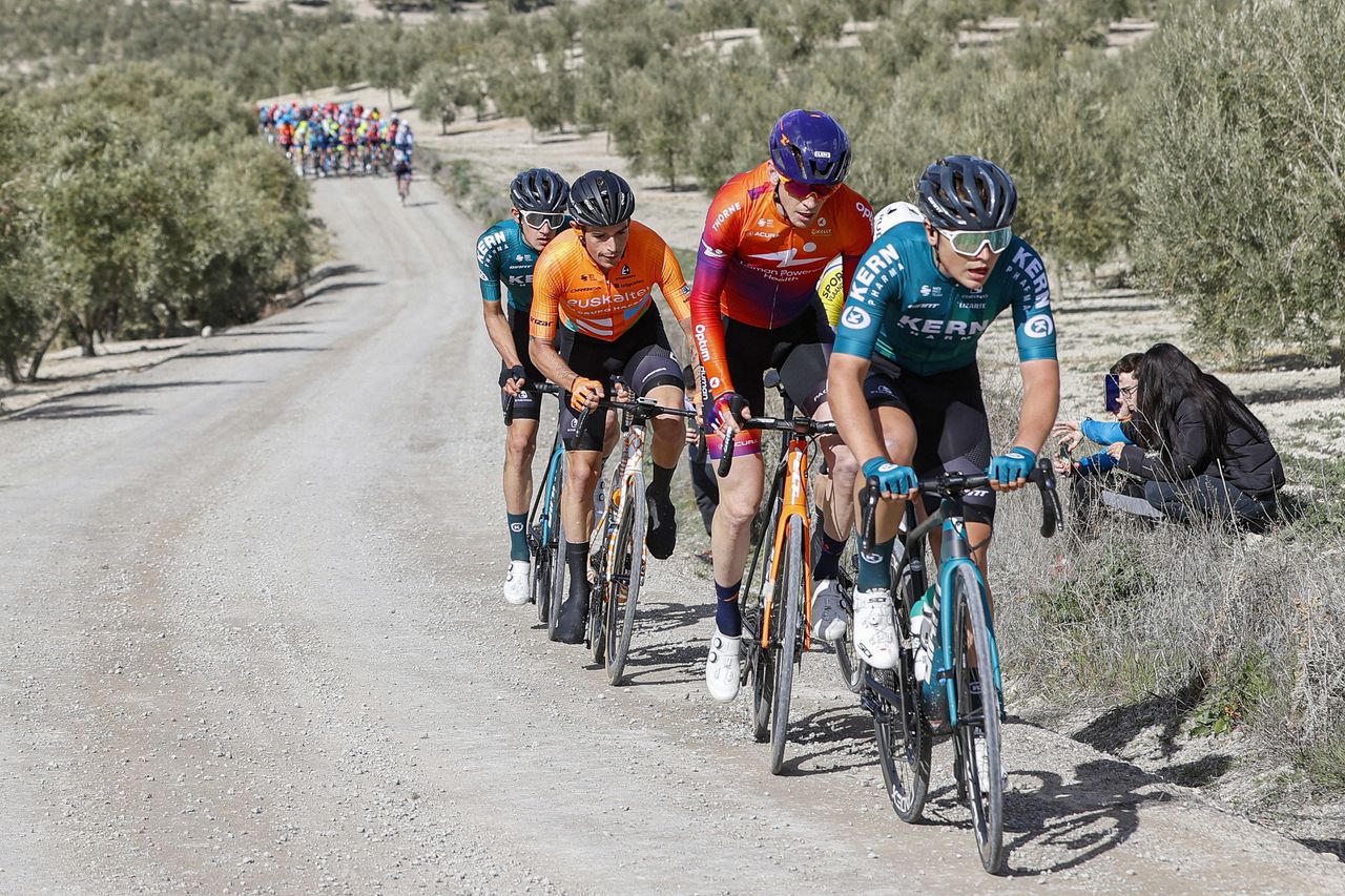 Clasica Jaen Paraiso Interior 2022 - 1st Edition - Baeza - Ubeda 187,8 km - 14/02/2022 - Carlos Garc&Atilde;&shy;a Pierna (ESP - Equipo Kern Pharma) - Chad Haga (USA - Human Powered Health) - Xabier Mikel Azparren (ESP - Euskaltel - Euskadi) - Igor Arrieta (ESP - Equipo Kern Pharma) - photo Luis Angel Gomez/SprintCyclingAgency&Acirc;&copy;2022