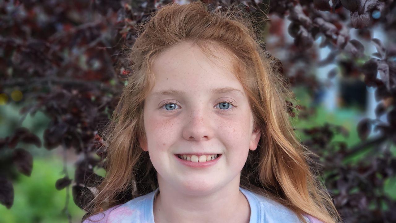 Galaxy S22 portrait shot outdoors one person