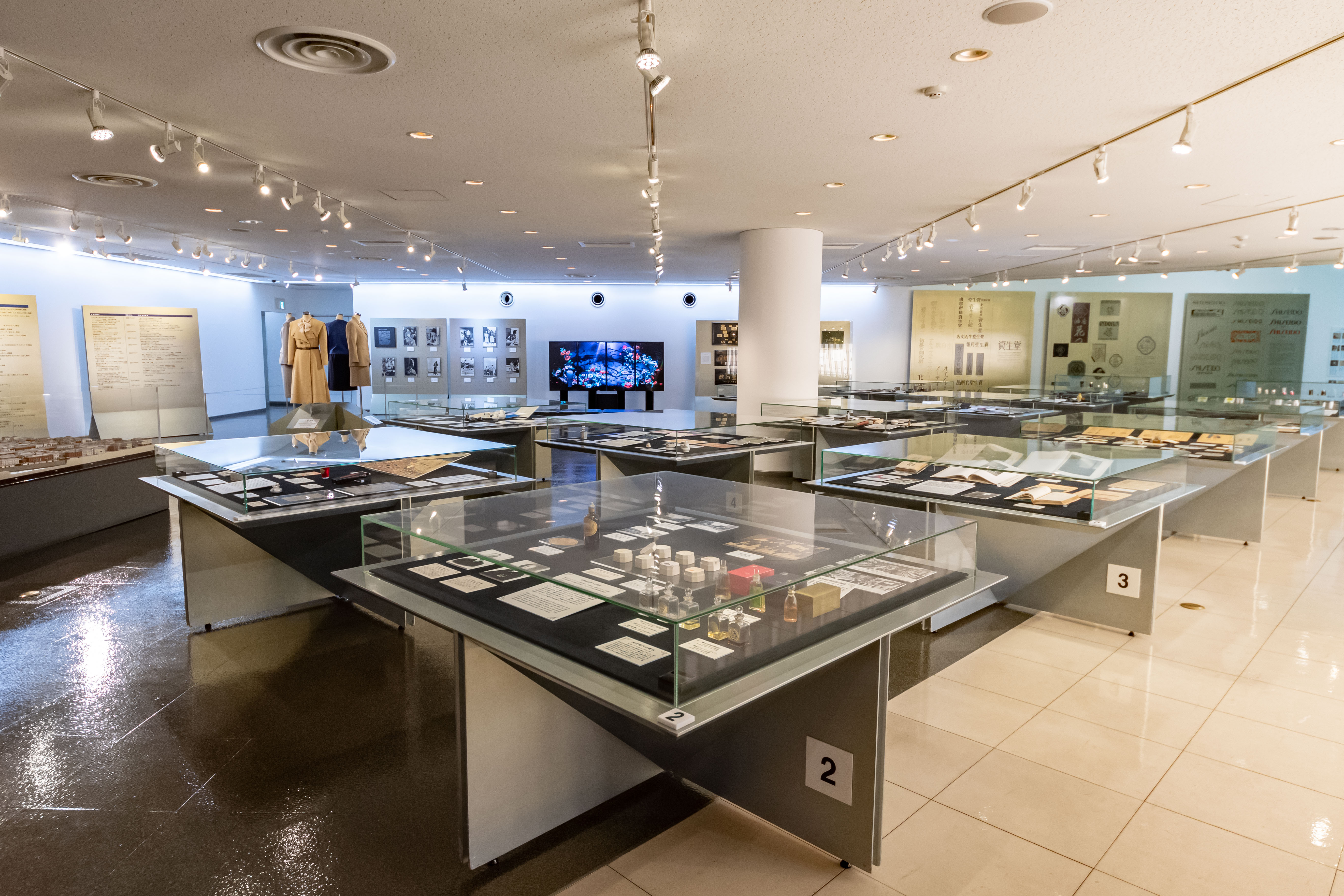 Exhibition display inside Shiseido Corporate Museum