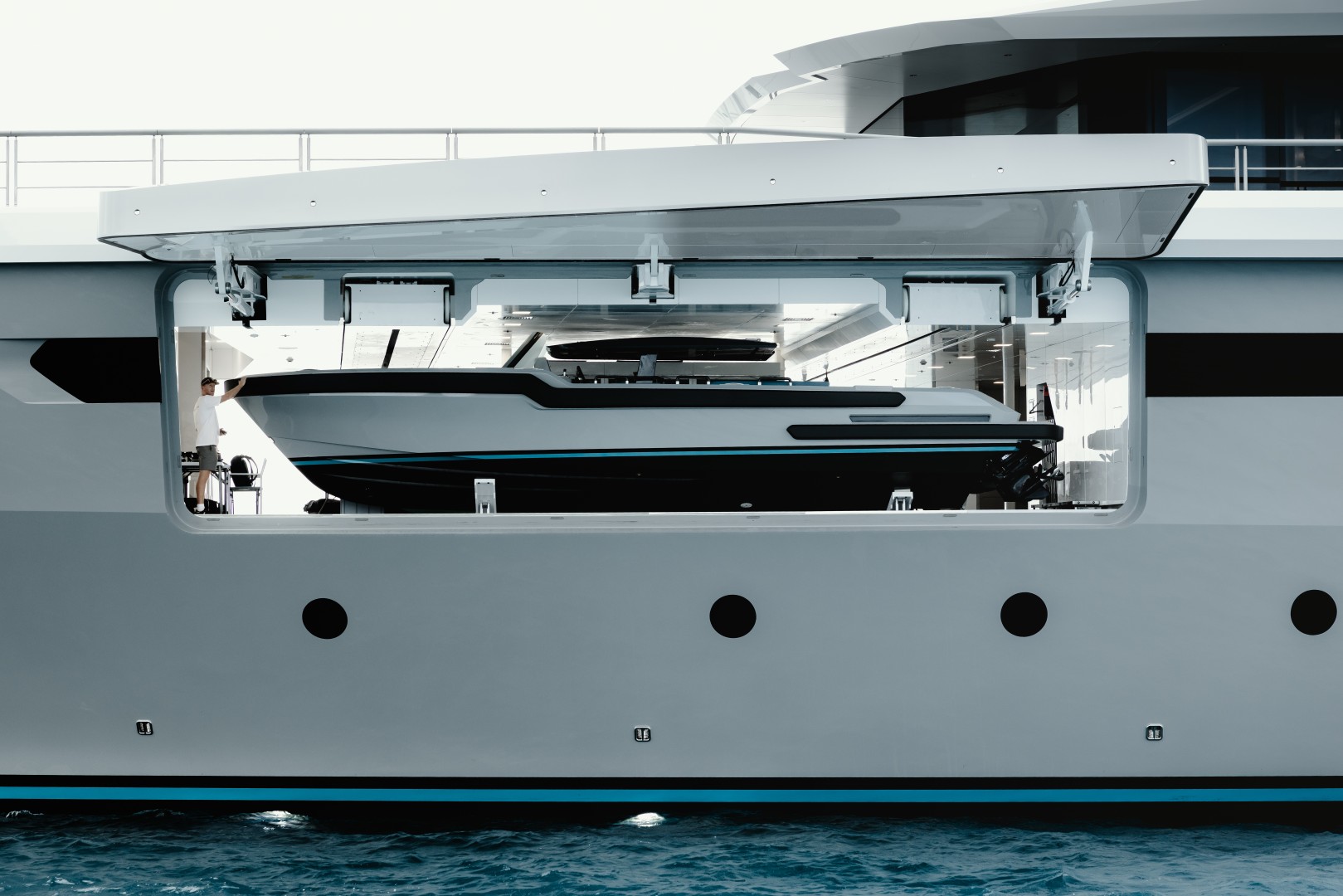 Gabe Newell's superyacht, Leviathan.