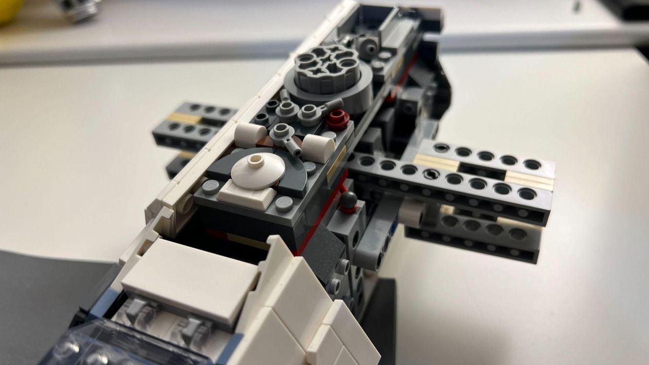 Lego Star Wars X-Wing Starfighter - build in progress.