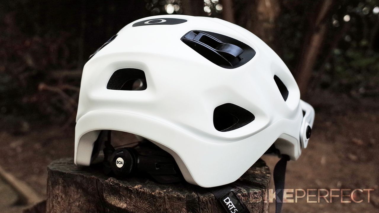 Oakley DRT5 helmet review