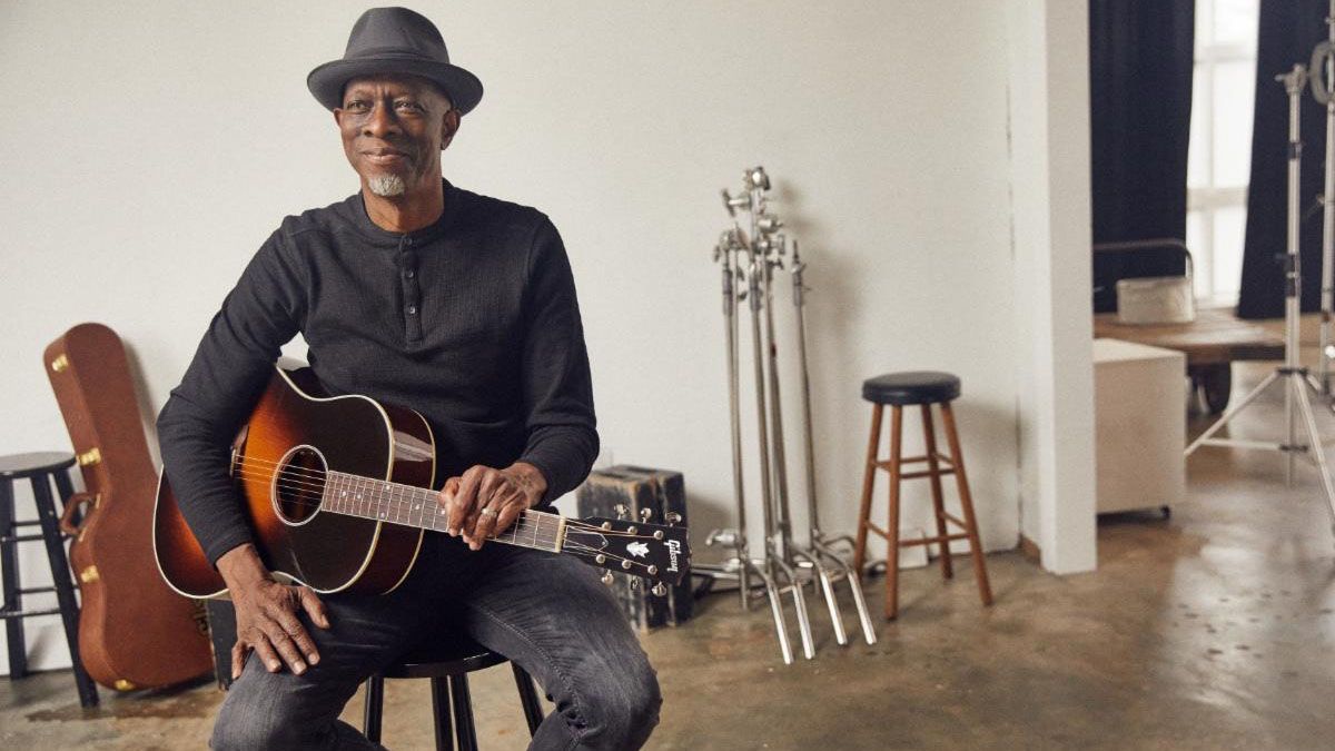 The Gibson Custom Shop &quot;3.0&quot; Keb&#039; Mo&#039; 12-fret J-45 is the brand&#039;s third collaboration with the Grammy-winning songwriter