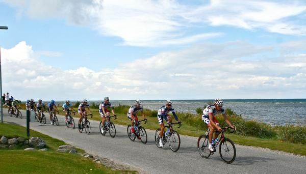 The front of the chasing bunch with Lotto Belisol setting the pace