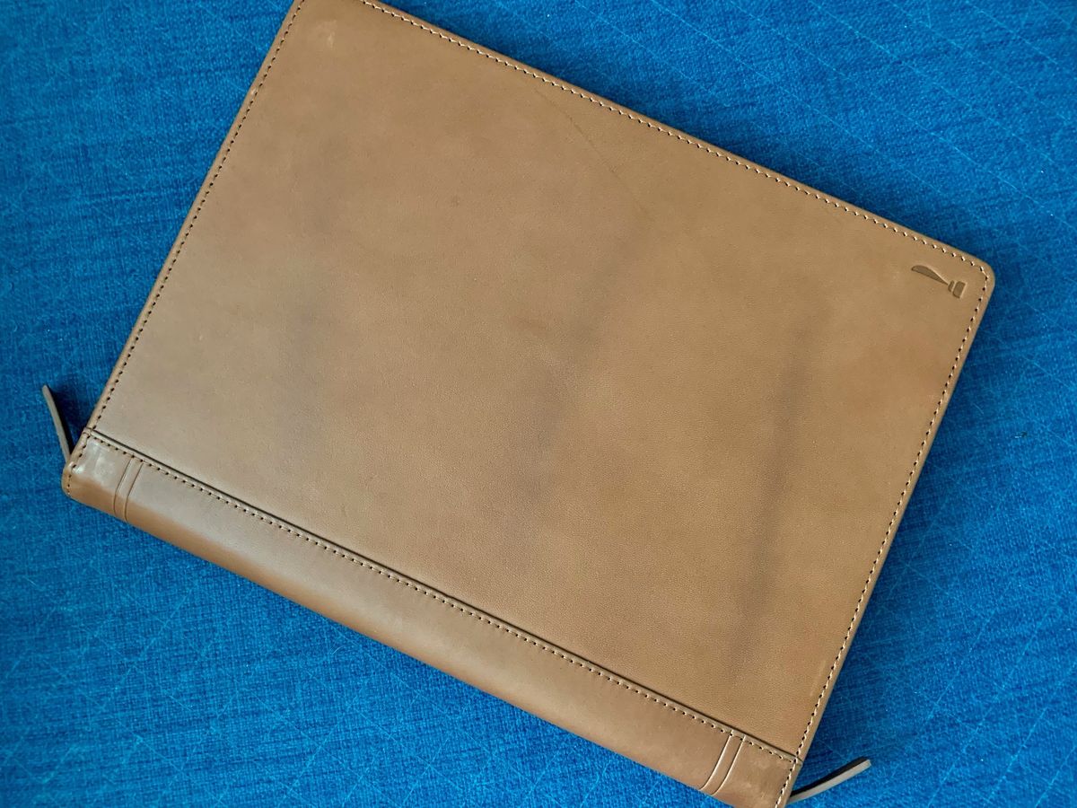 Twelve South Journal for iPad Pro