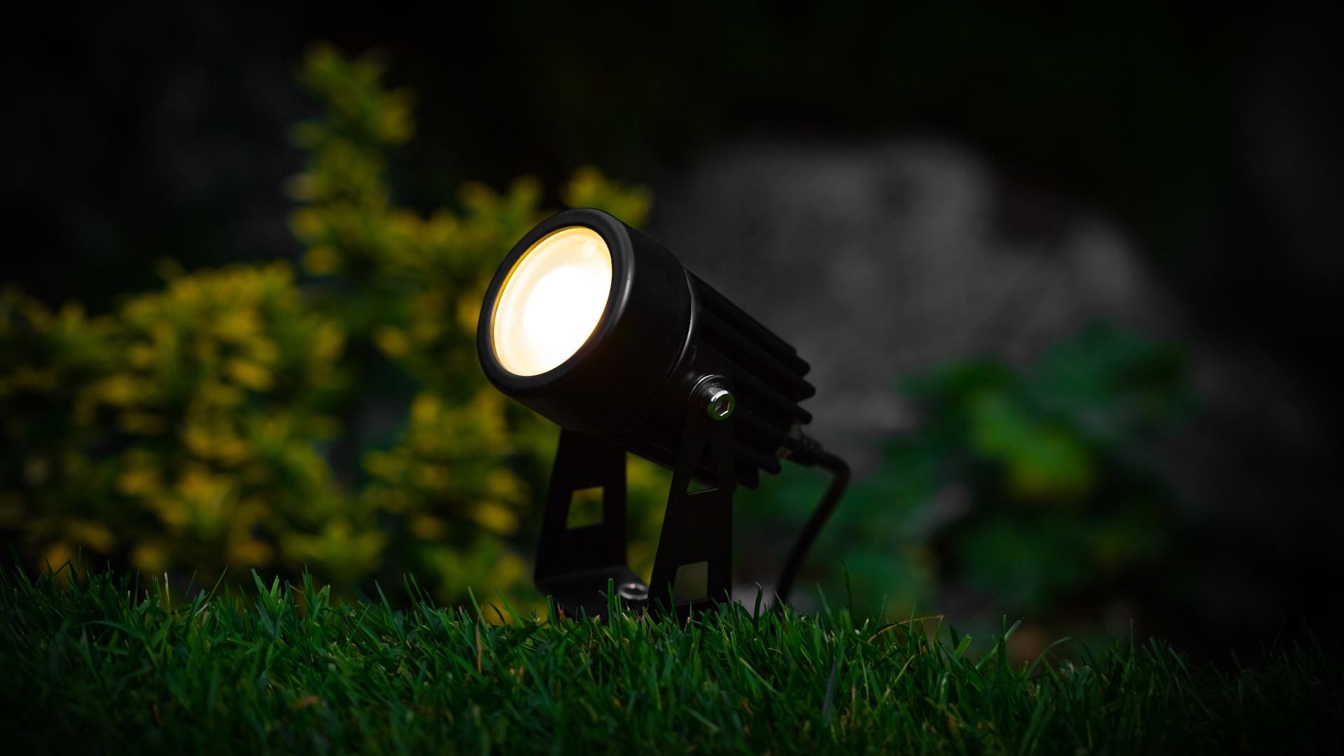 Best Outdoor Lights 2024: Stylish Exterior Illumination For Your Home | T3