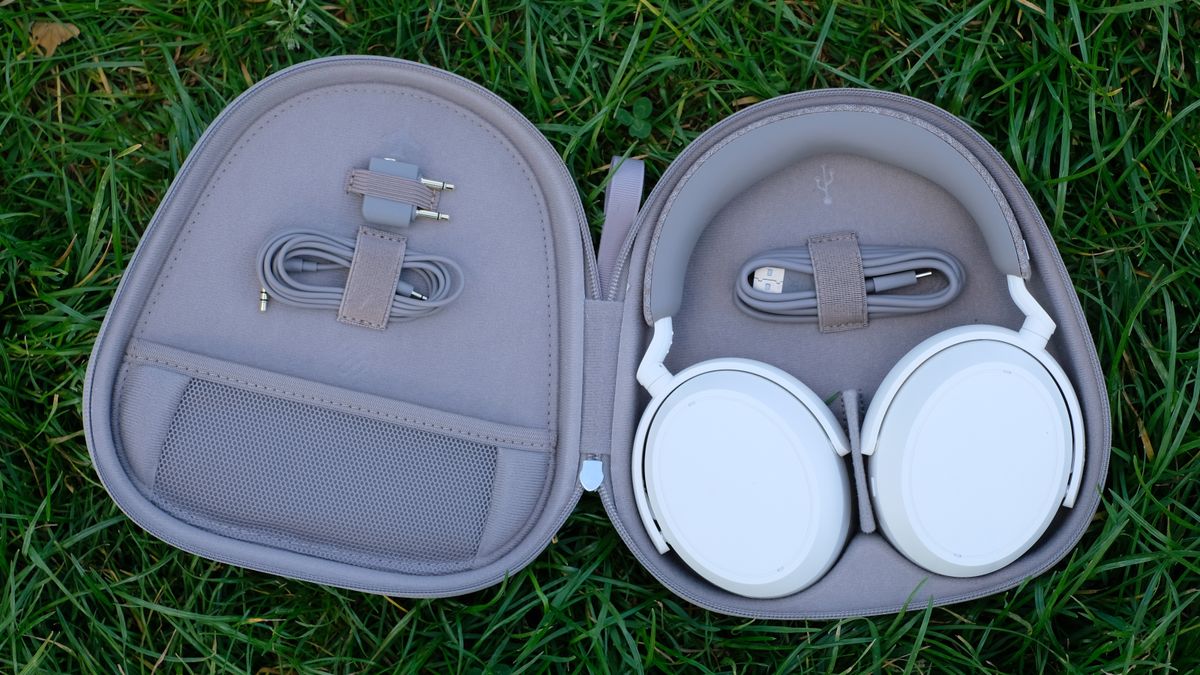Photograph of Sennheiser Momentum 4 headphones