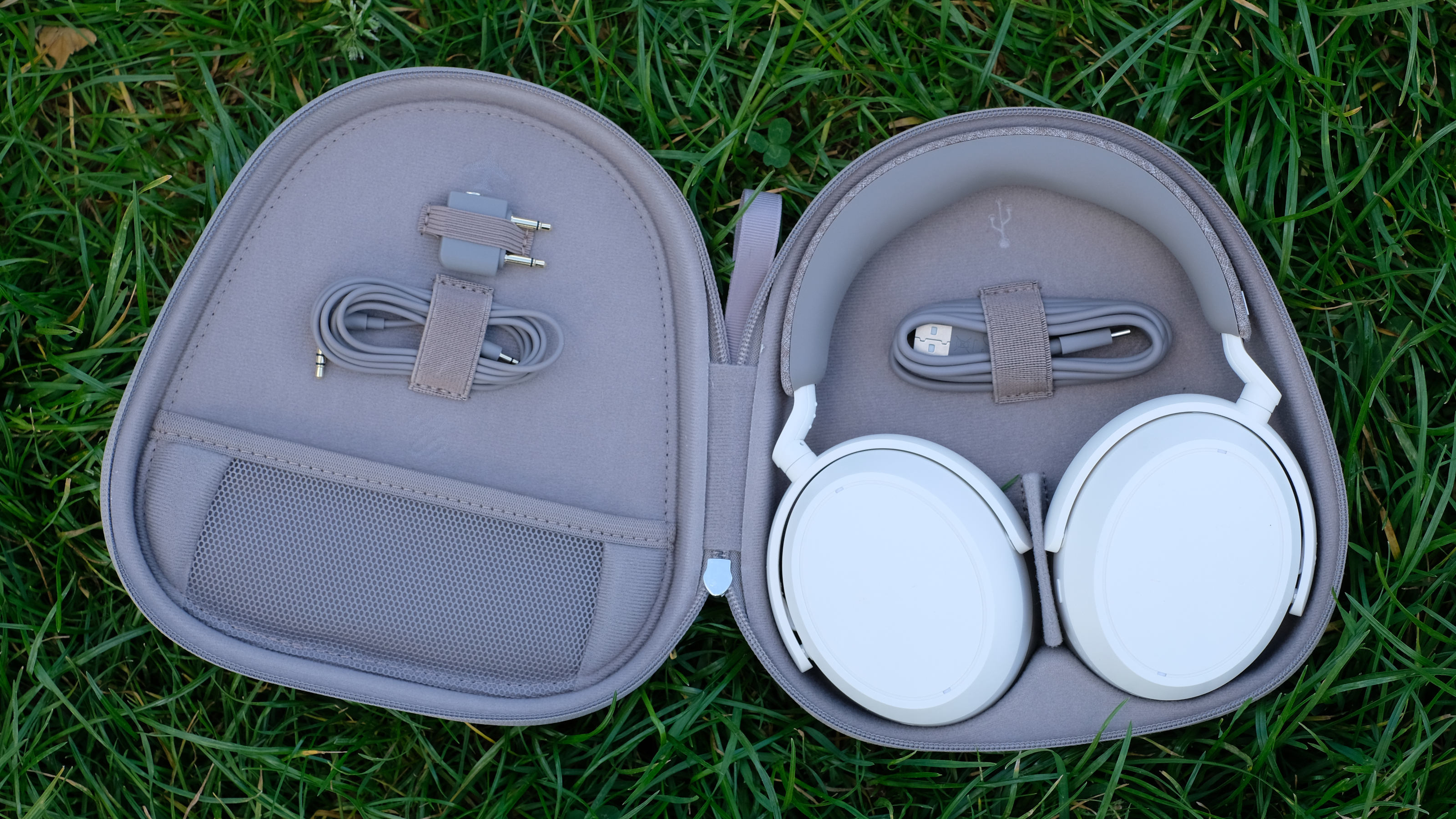 Photograph of Sennheiser Momentum 4 headphones