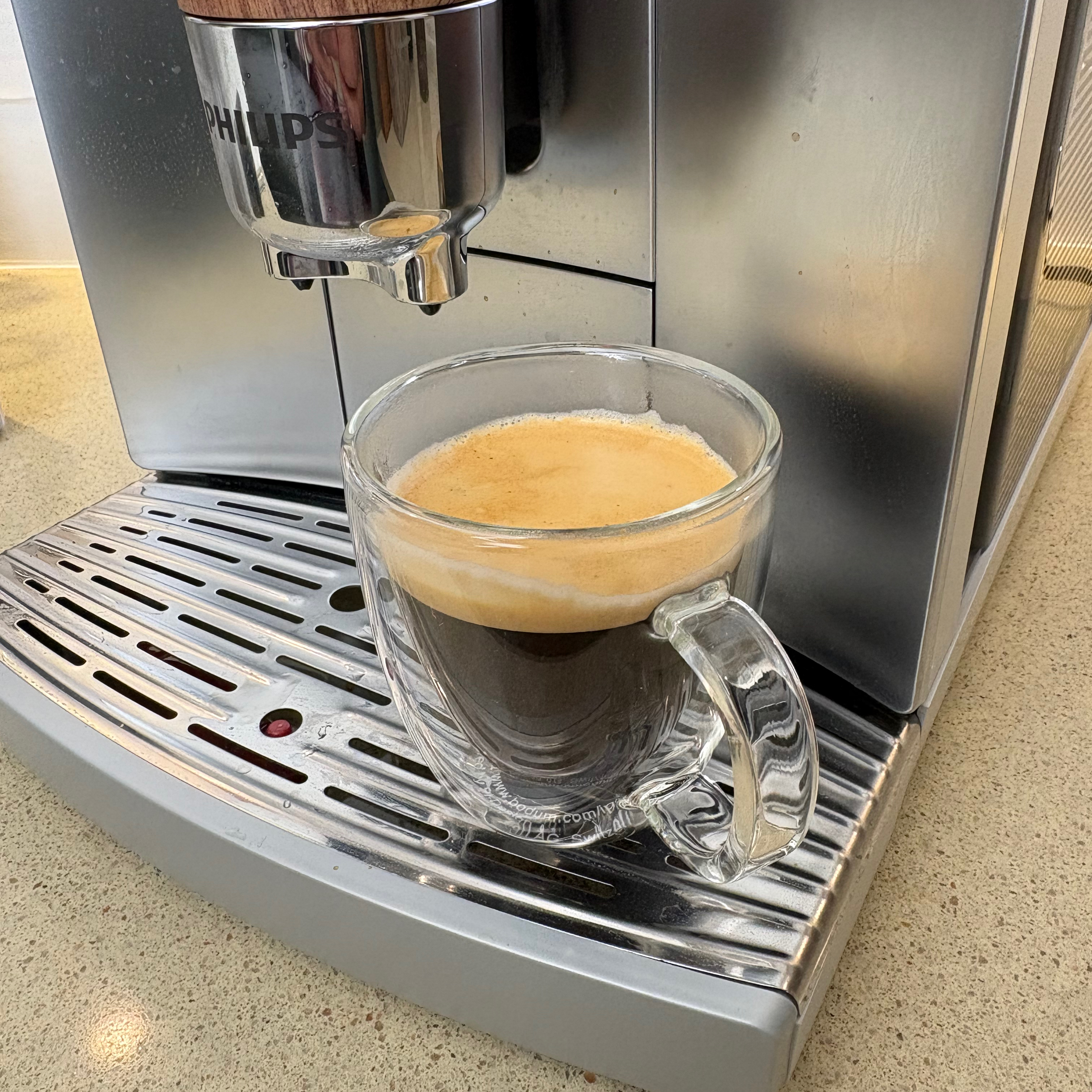 Testing the Philips Aromis coffee machine
