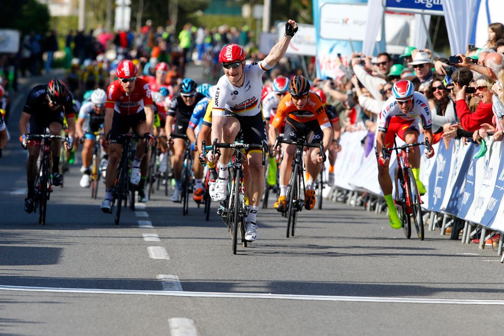 Andr&eacute; Greipel (Lotto Soudal) wins the final stage in Algarve