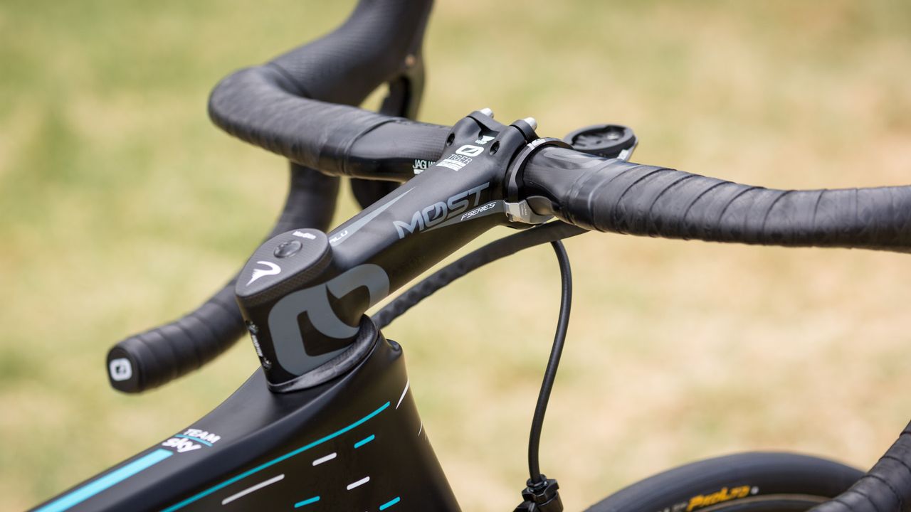 Team Sky have switched from PRO cokpits to Pinarello's MOST brand for 2018