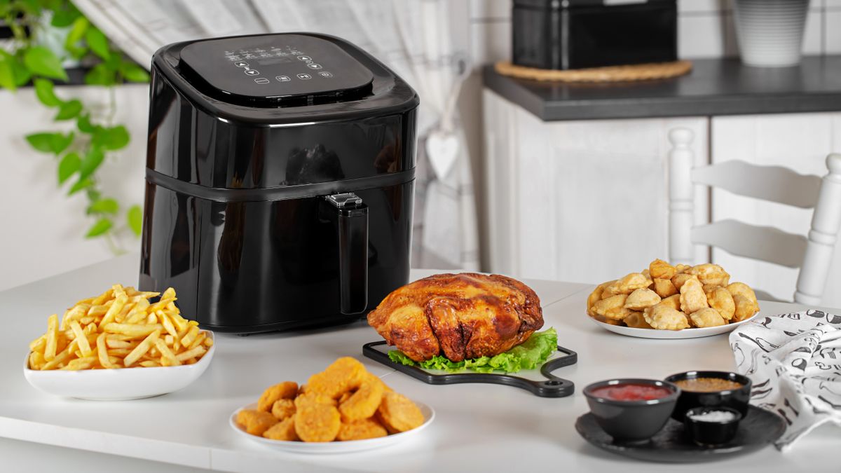 Everything air fryers: recipes, reviews and recommendations - cover