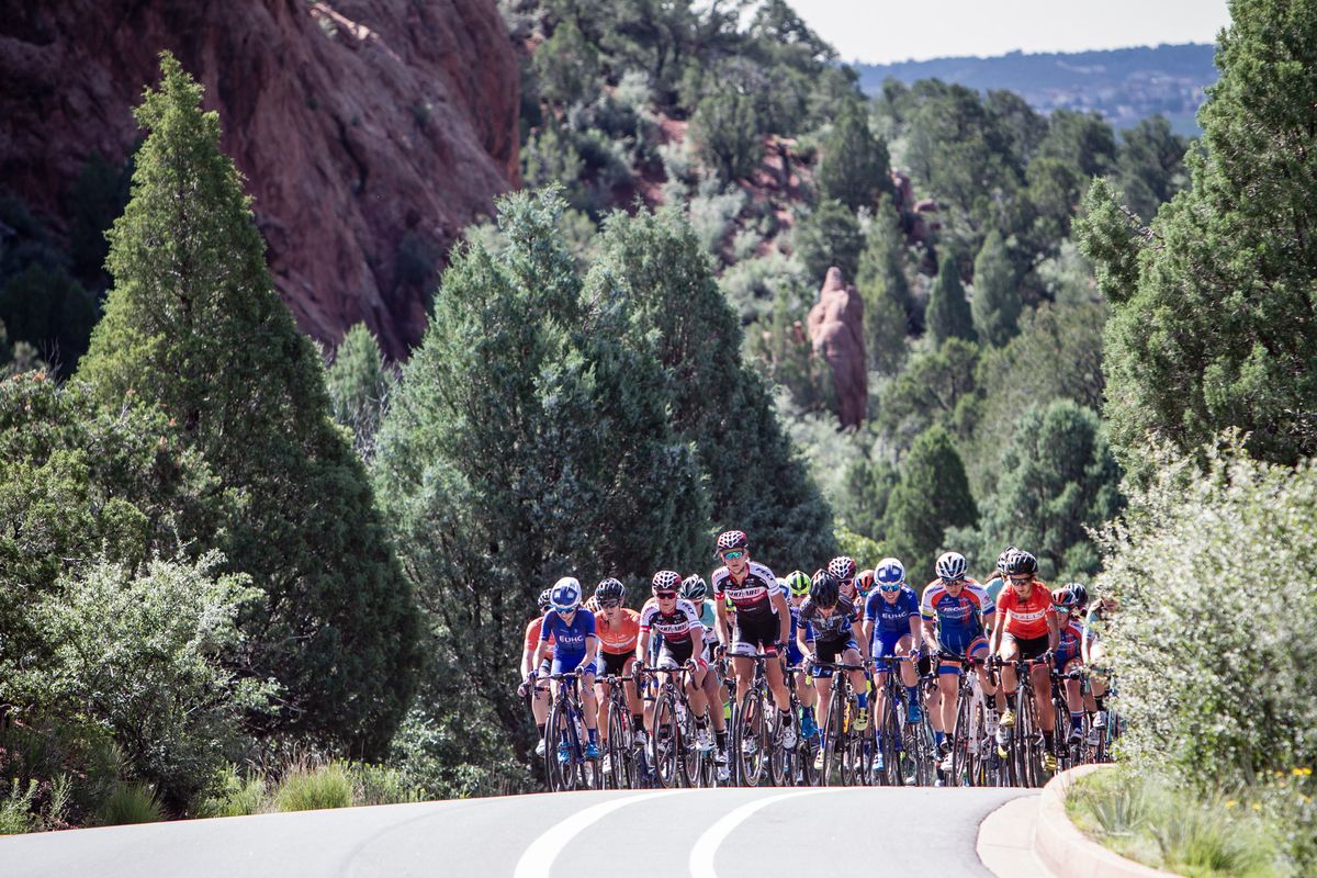 Sho-Air Twenty20 lead the peloton