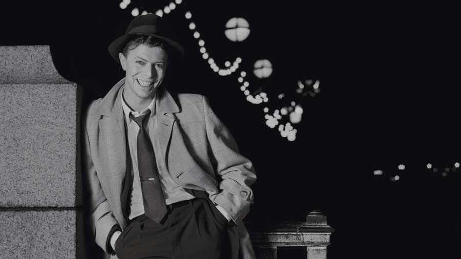 David Bowie photographed for the cover of his single &#039;Absolute Beginners&#039;, London 1986