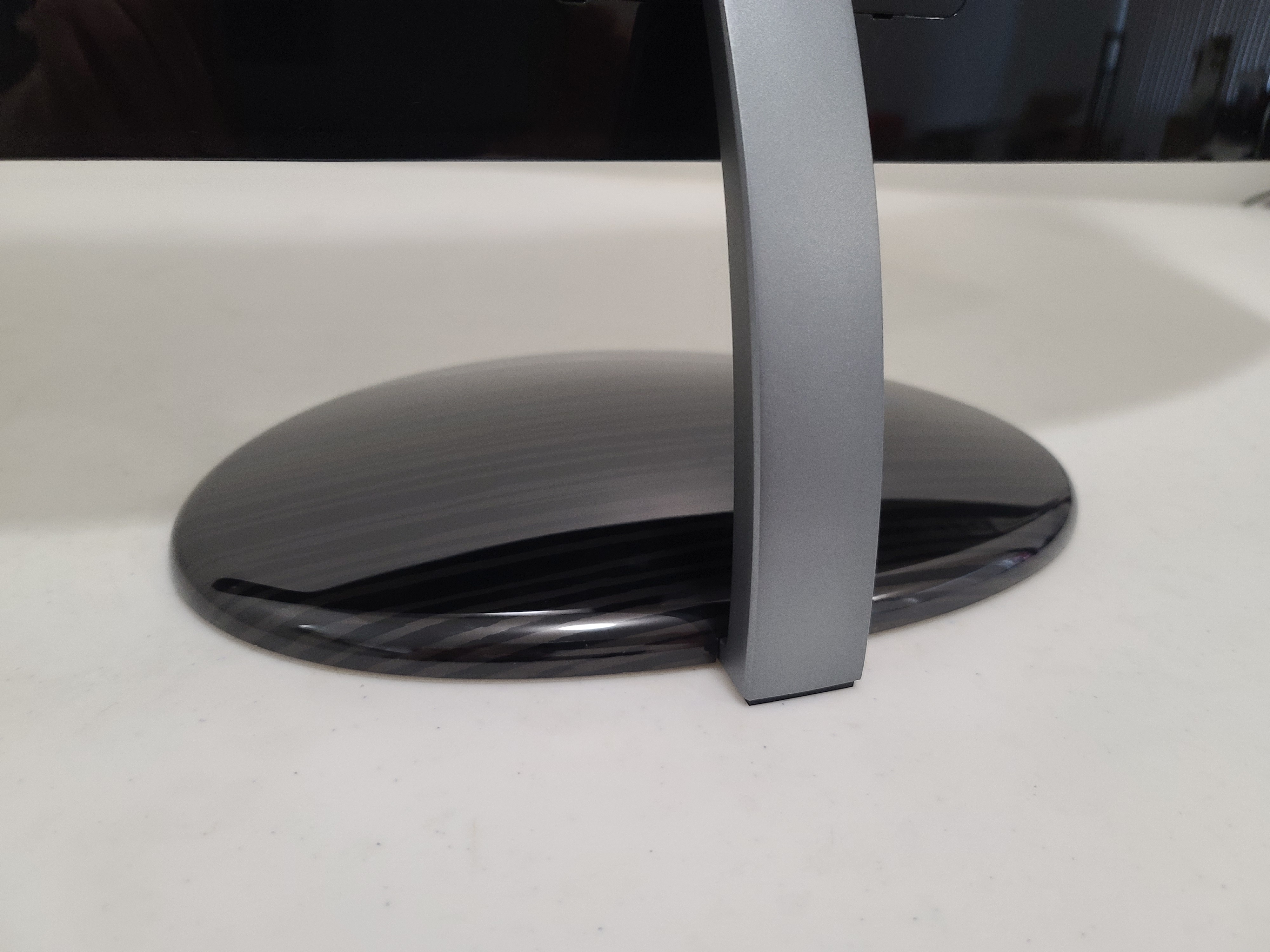 AOC CU32V3