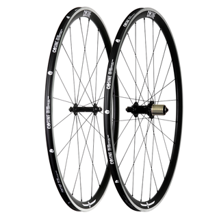 32mm alloy wheels are tubeless ready