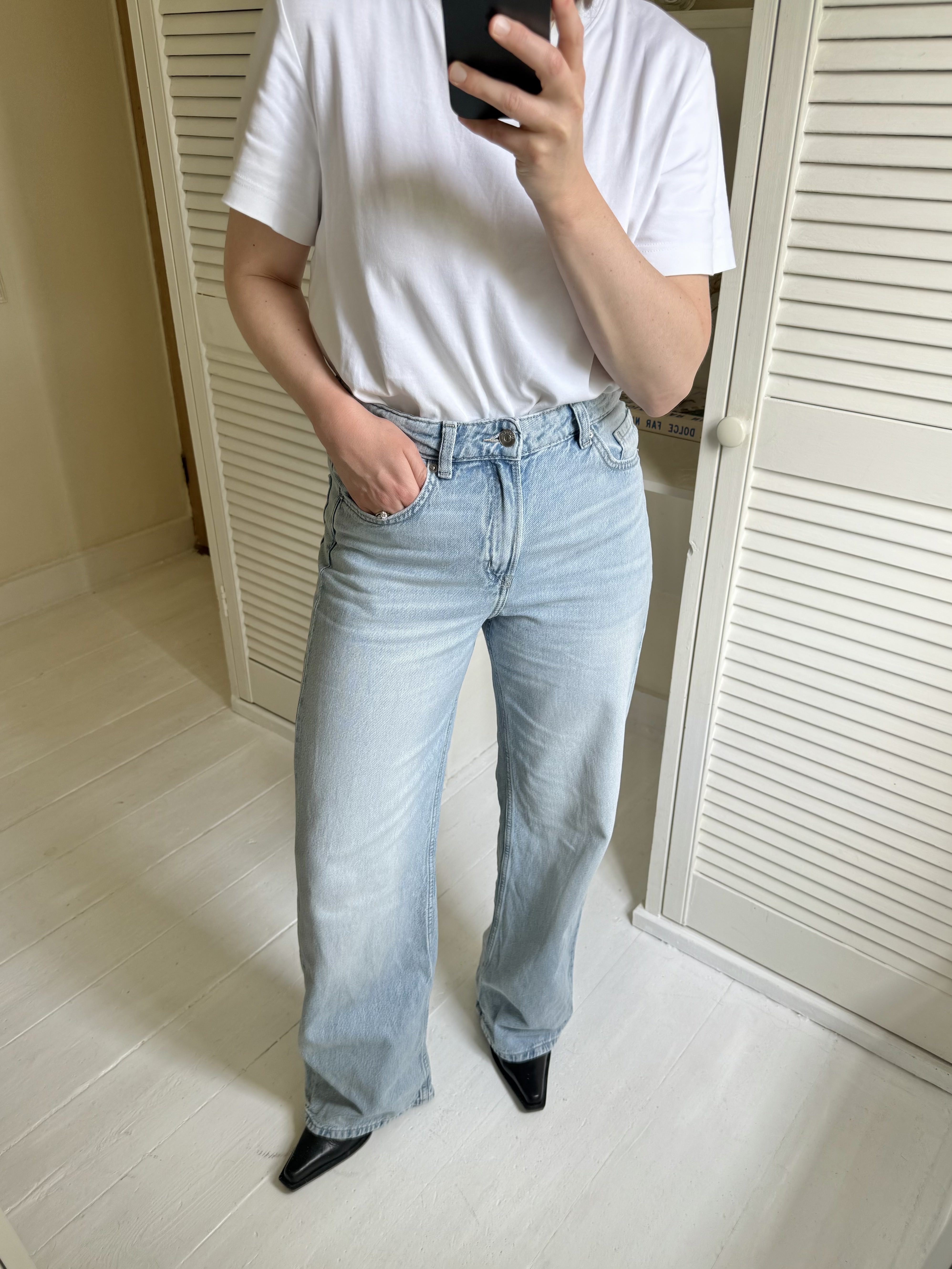 Fashion editor tries on the best-selling jeans for women: H&M wide leg jeans