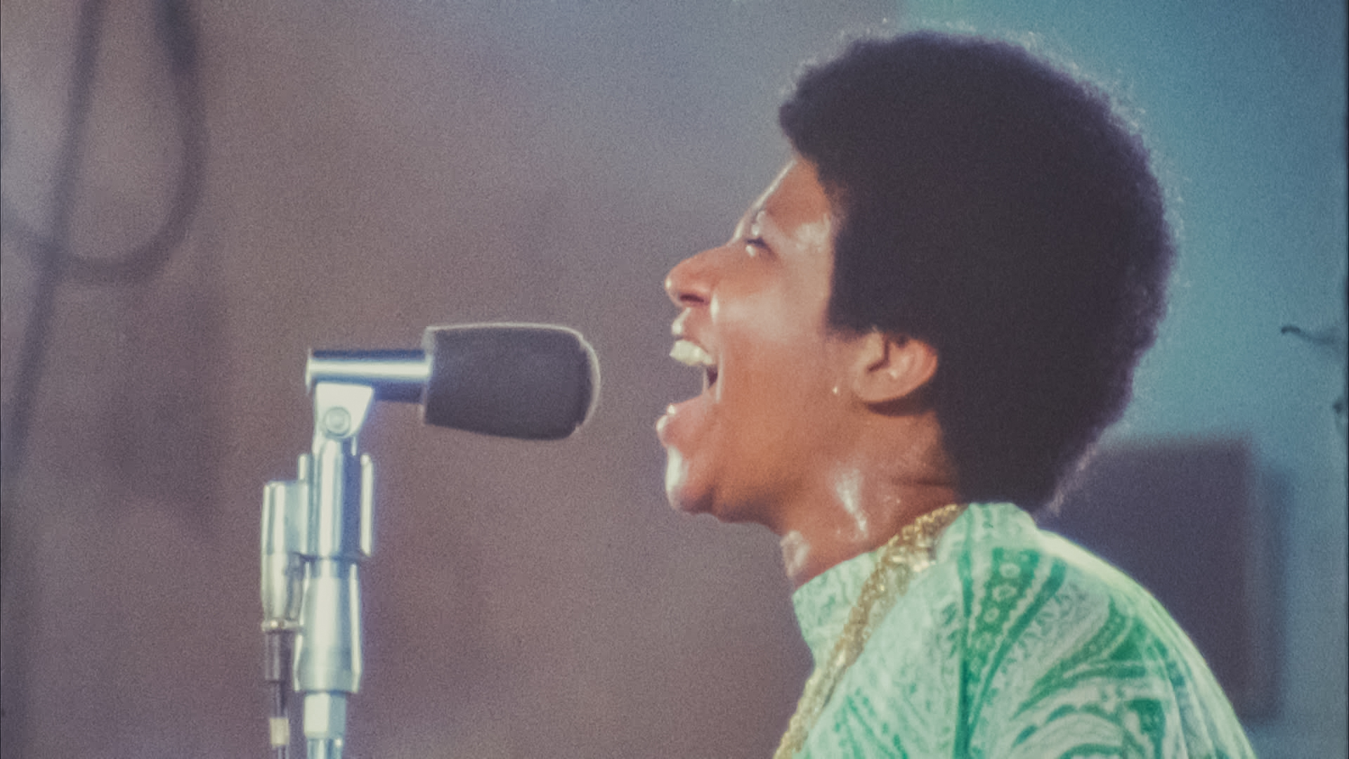 Aretha Franklin recording Amazing Grace in 1972