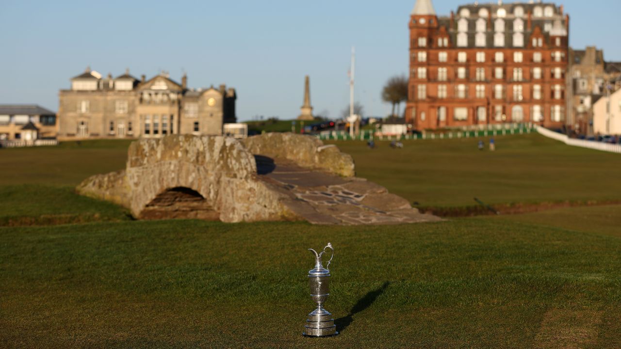 A view of the Swilcan Bridge on The Old Course