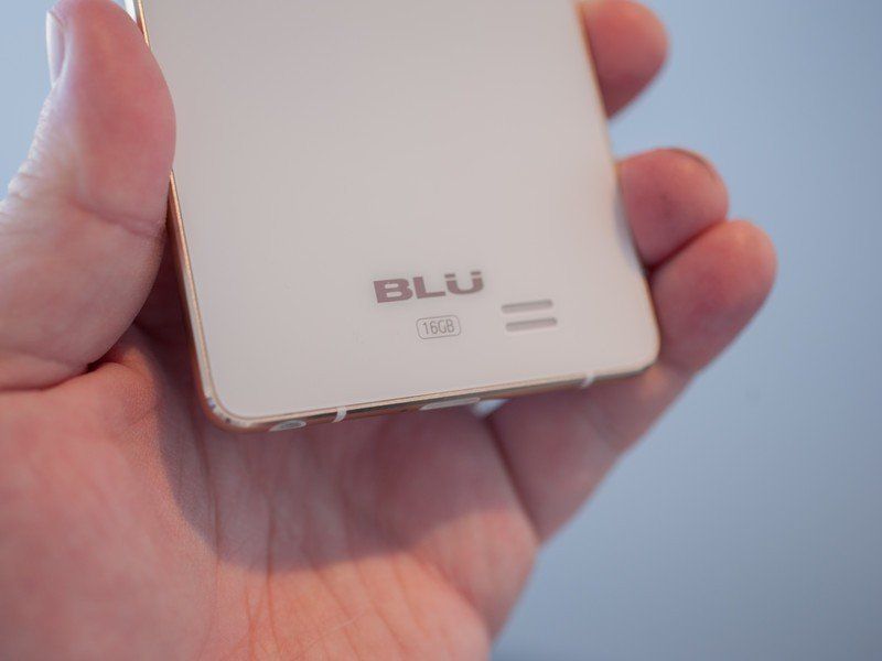 BLU Vivo Air Branding