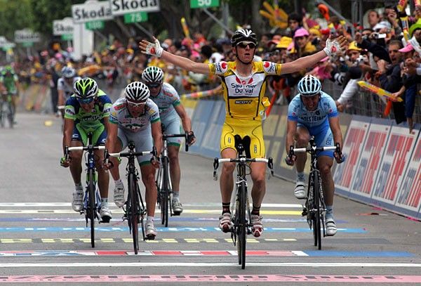 Ricc&ograve; celebrates his win.