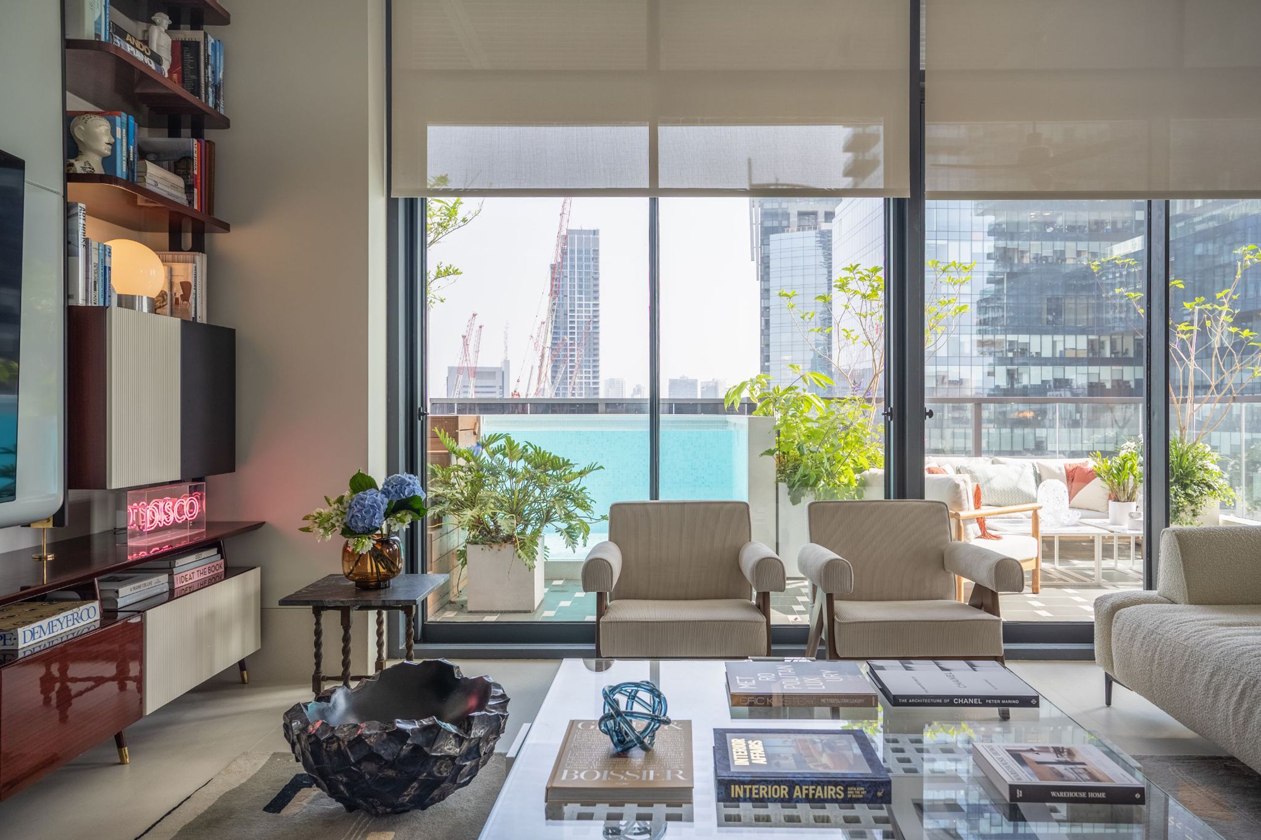 How to personalize a rented apartment, from designers | Livingetc