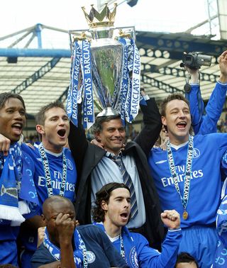 Jose Mourinho Chelsea Premier League trophy
