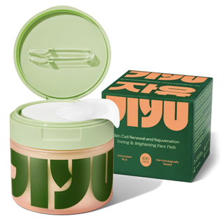 Jiyu Korean Skincare Anti-Aging, Dark Spot & Wrinkle Minimizing Toner Pads - Hydrating With Snail Mucin, Centella Asiatica, Niacinamide, Peptides - for Acne Marks & Hyperpigmentation - 100 Count