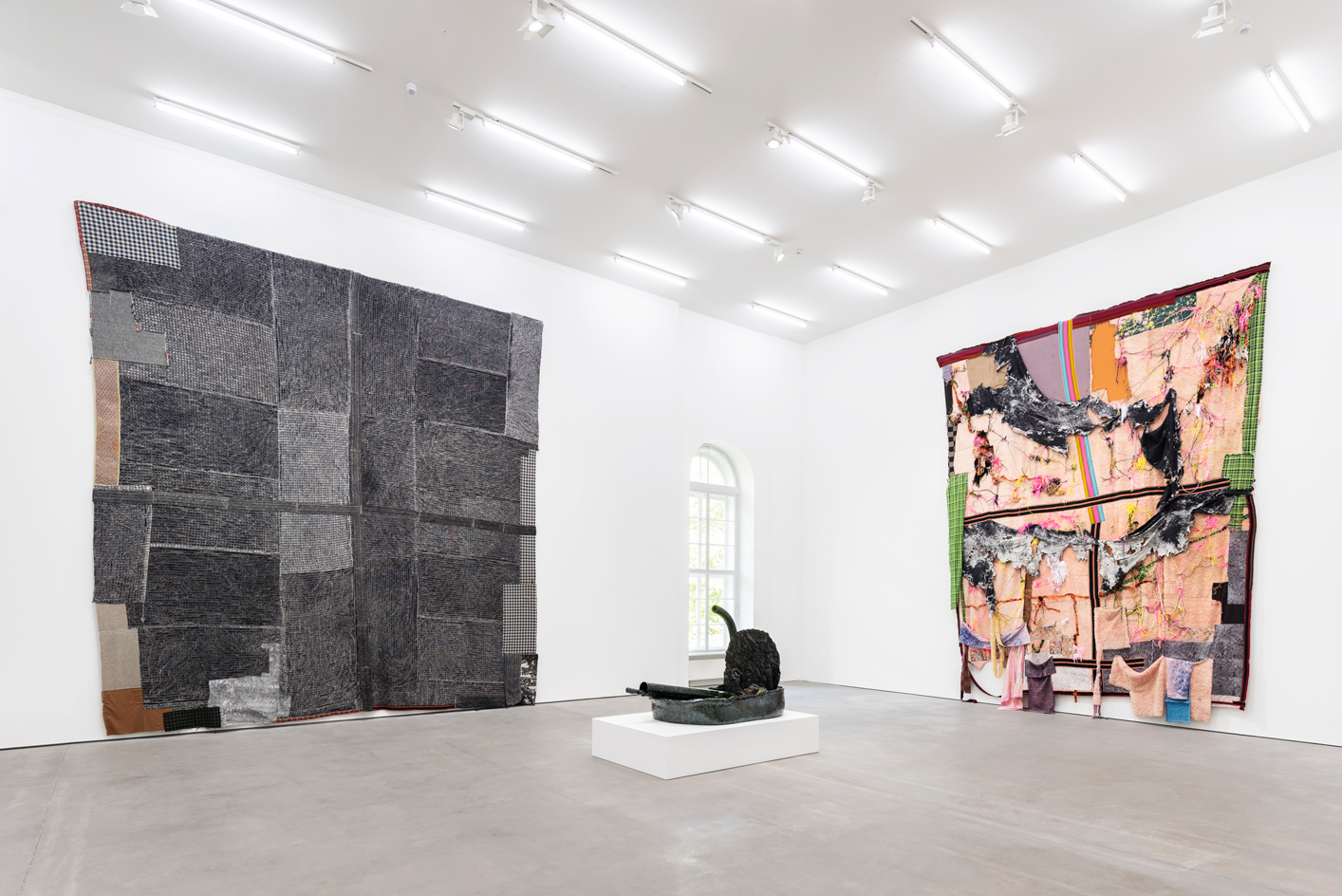 Gallery Weekend Berlin 2022: Sterling Ruby, 'IN WARM SHROUD. KISSING THE BLOOM CRUX. A FROST WINDOW'. Installation view, Sprüth Magers, Berlin, April 29–June 30, 2022. Photography: Timo Ohler and Ingo Kniest
