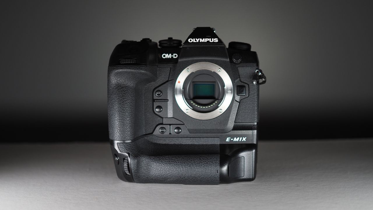 Olympus OM-D E-M1X