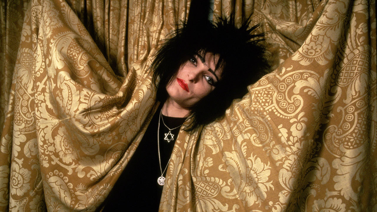 A portrait of Siouxsie Sioux