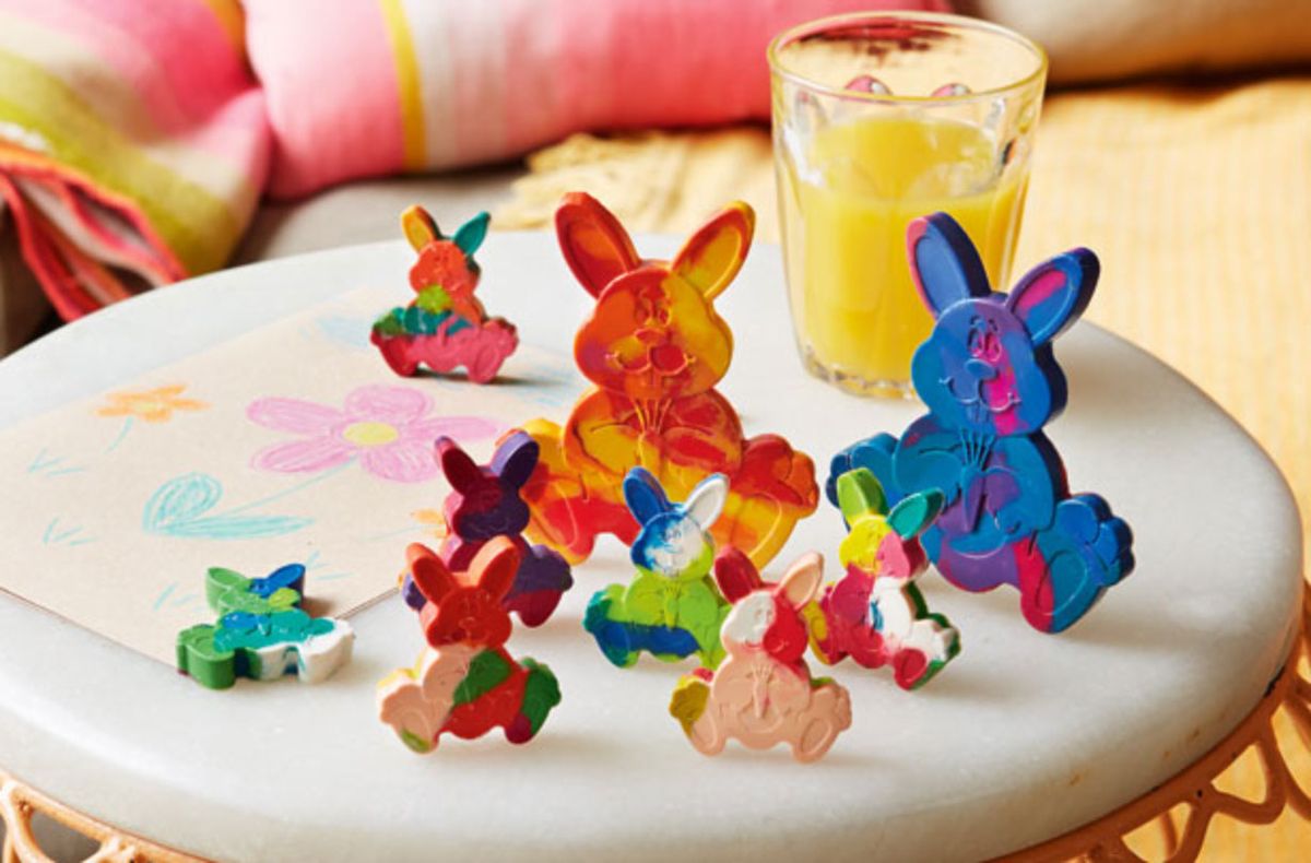 How to make rabbit crayons at home with little ones