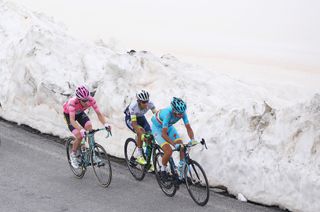 Steven Kruijswijk with Esteban Chaves and Vincenzo Nibali before his crash into a snowbank on stage 19 of the Giro