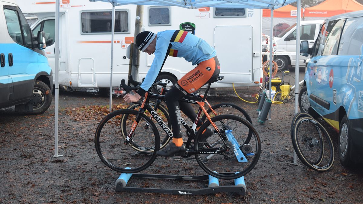 A Belgium U23 rider warms up ahead of his race