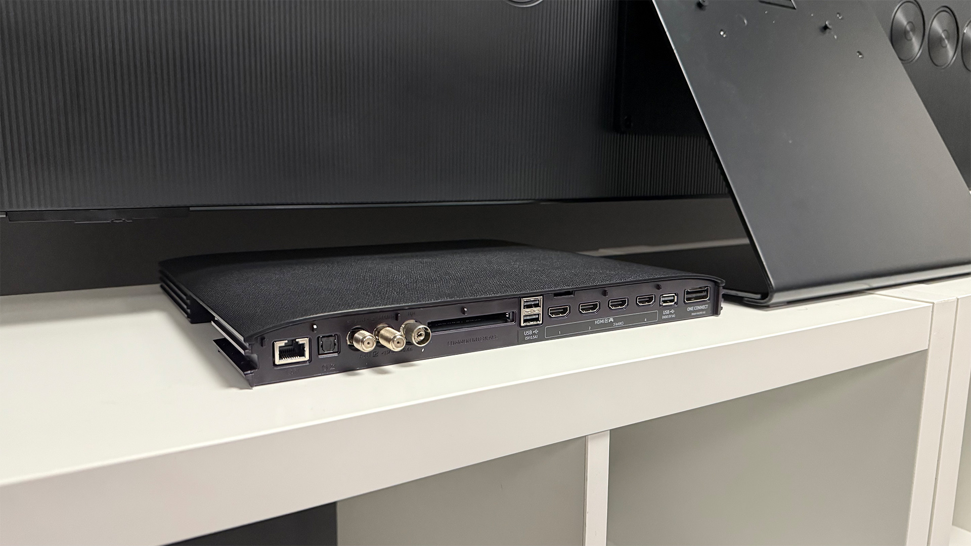 Samsung S95F OLED TV