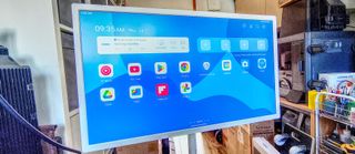 Apolosign 32" Smart Portable TV
