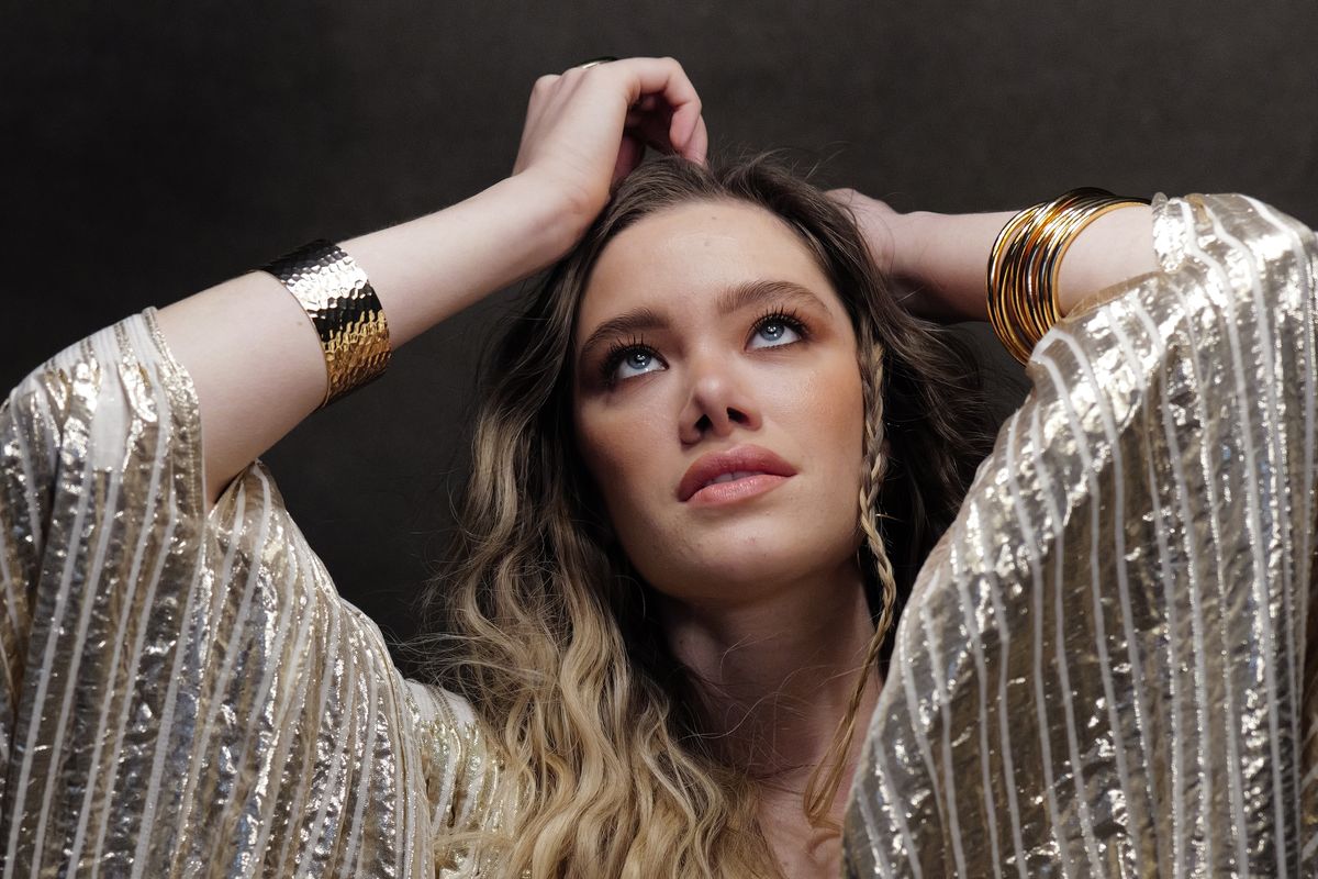 A sample photo of a model taken on the Leica SL3 camera