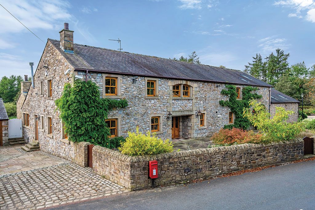 Houses with pools for sale near me