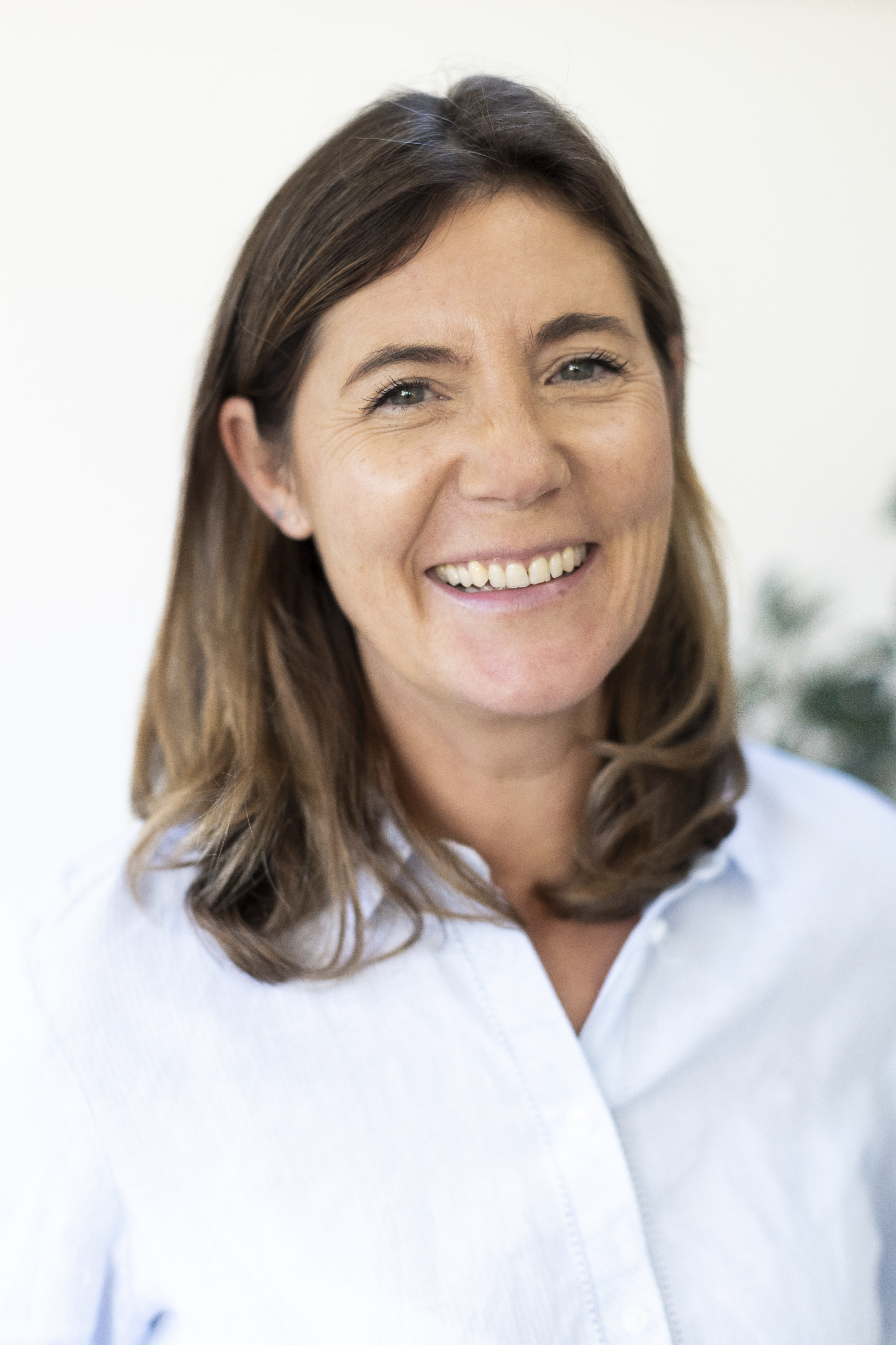 headshot of Rebecca Crayford