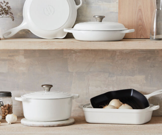 Le Creuset set in white