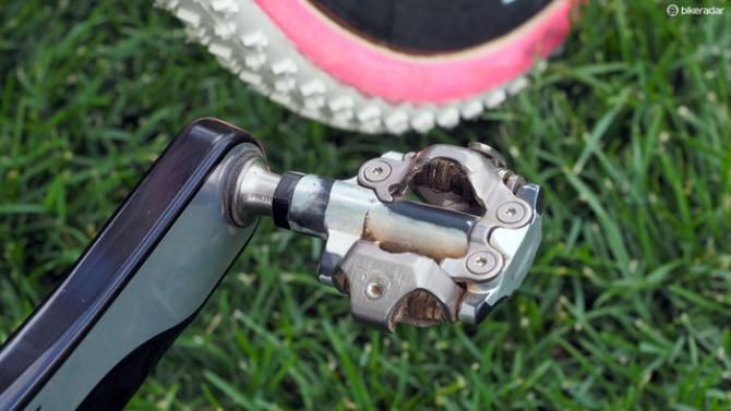 Katie Compton (Trek Factory Racing) is yet another Shimano-sponsored 'cross racer using the company's shaved-down XTR pedals
