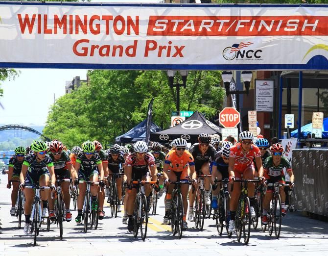 The Women&rsquo;s field takes off on their first lap through downtown Wilmington