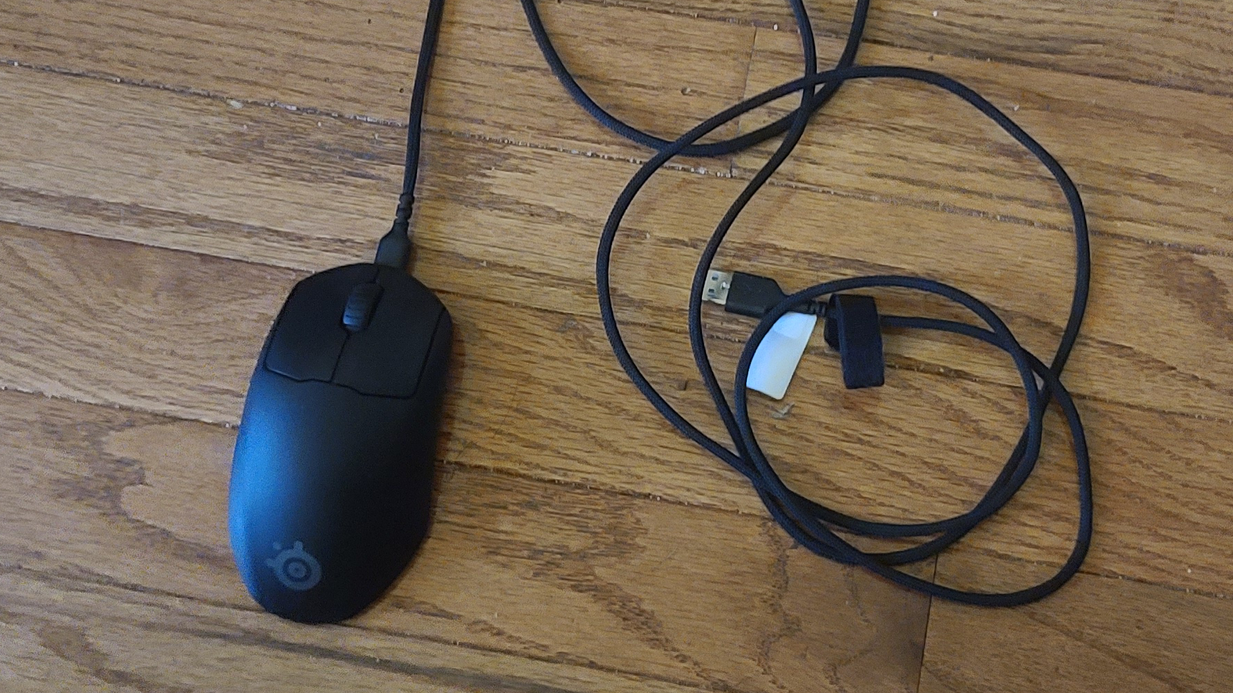 SteelSeries Rival 3 Wireless Review - Build Quality & Disassembly