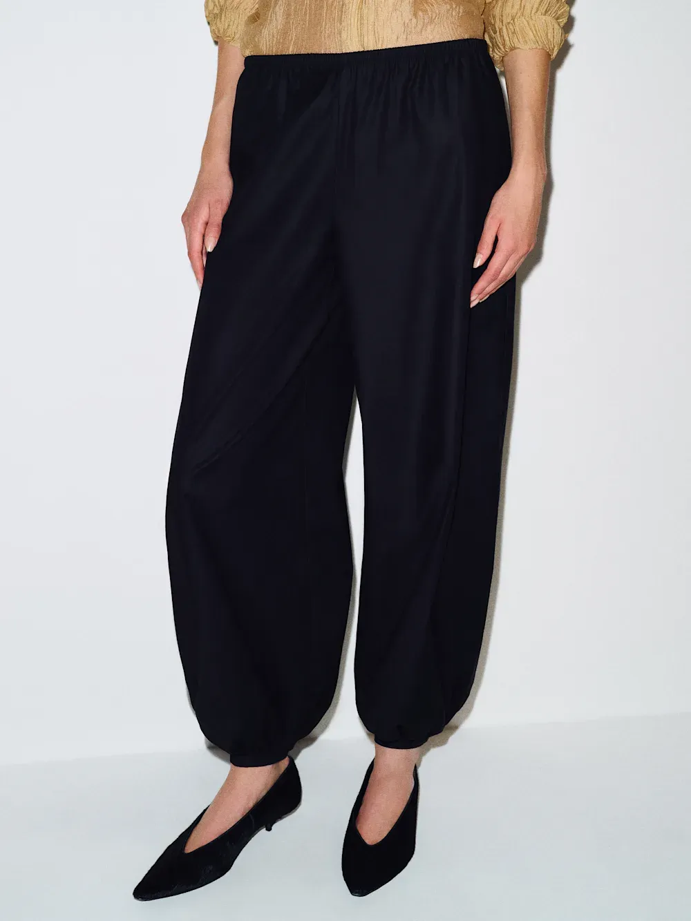 Reformation, Aven Pant