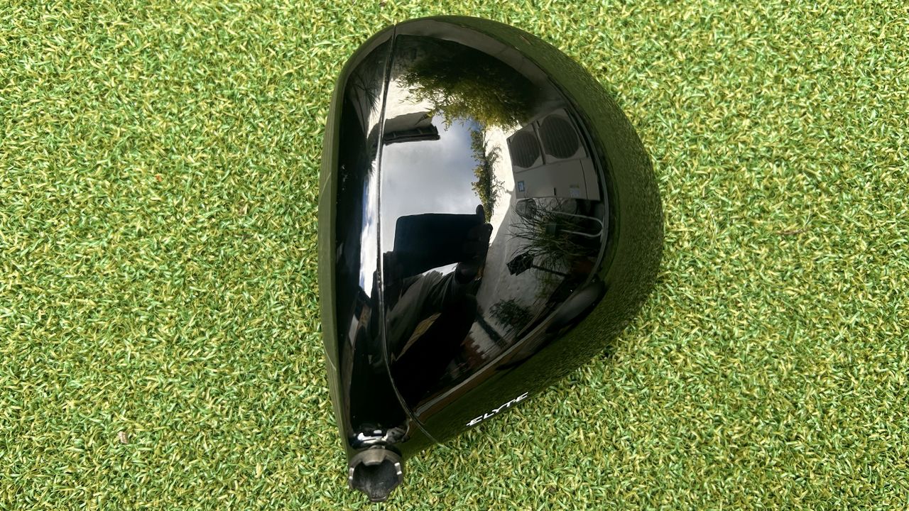 Photo of the Elyte triple diamond head at address