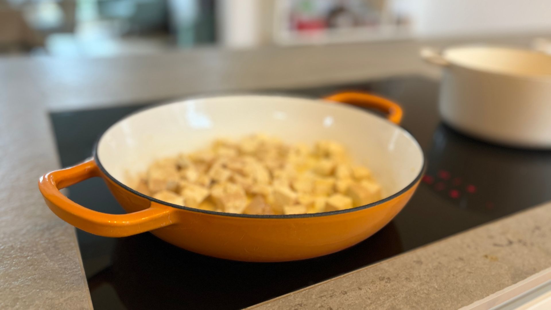 Testing the Dunelm Cast Iron Casserole Dish